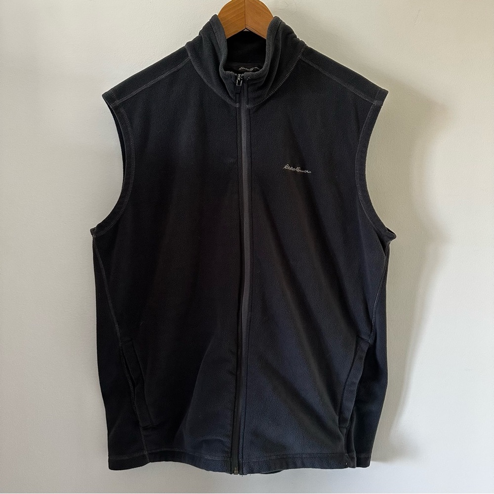 Eddie Bauer Men’s Gray Fleece Vest, size large